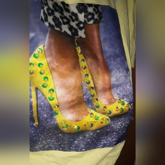 Yellow sequence top - Picture 2 of 7